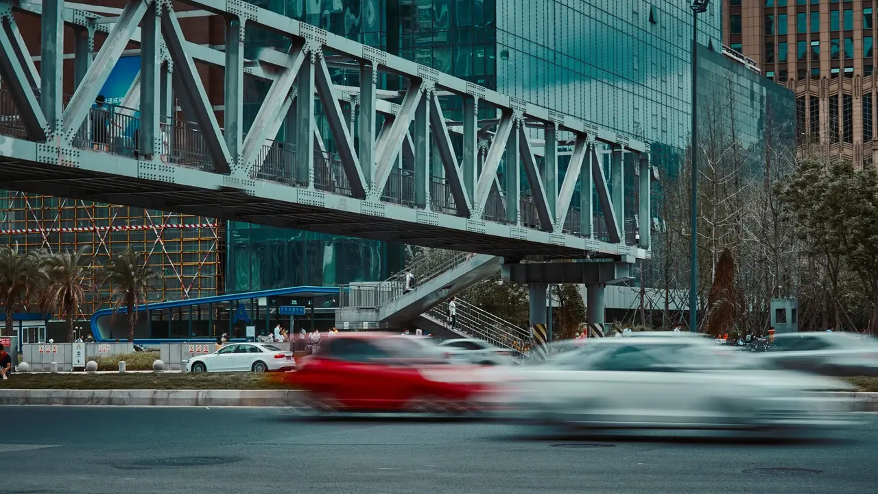 Marques françaises : défis de la concurrence