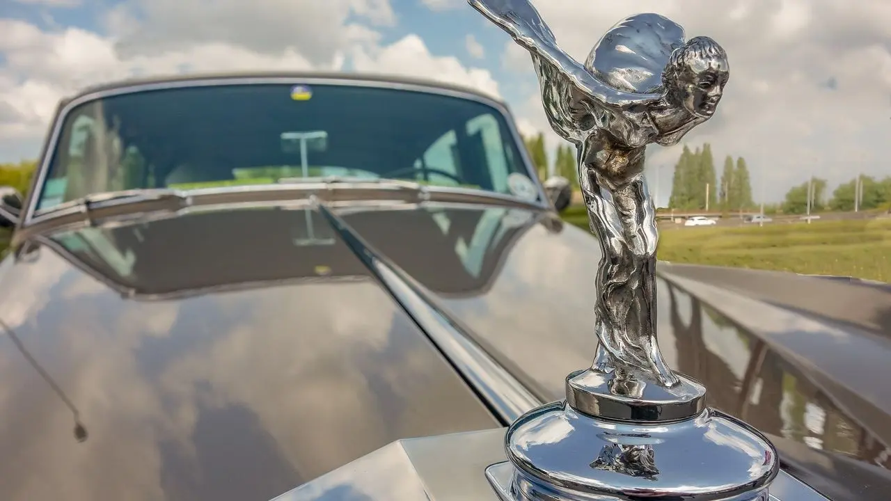 Rolls-Royce : l'histoire du luxe intemporel