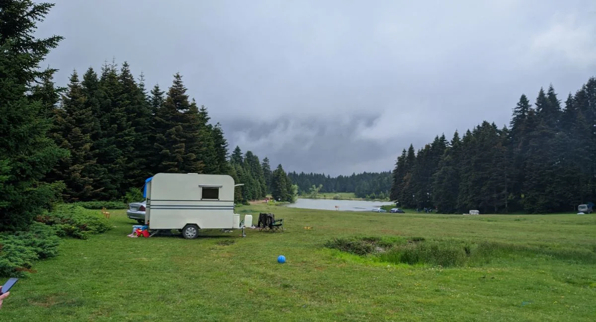 Illustration, vente camping-car cause décès divorce